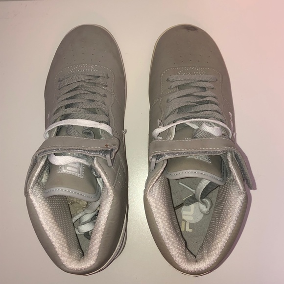 FILA High Top Gray Athletic Shoes Sneakers Size 9 - Picture 5 of 8